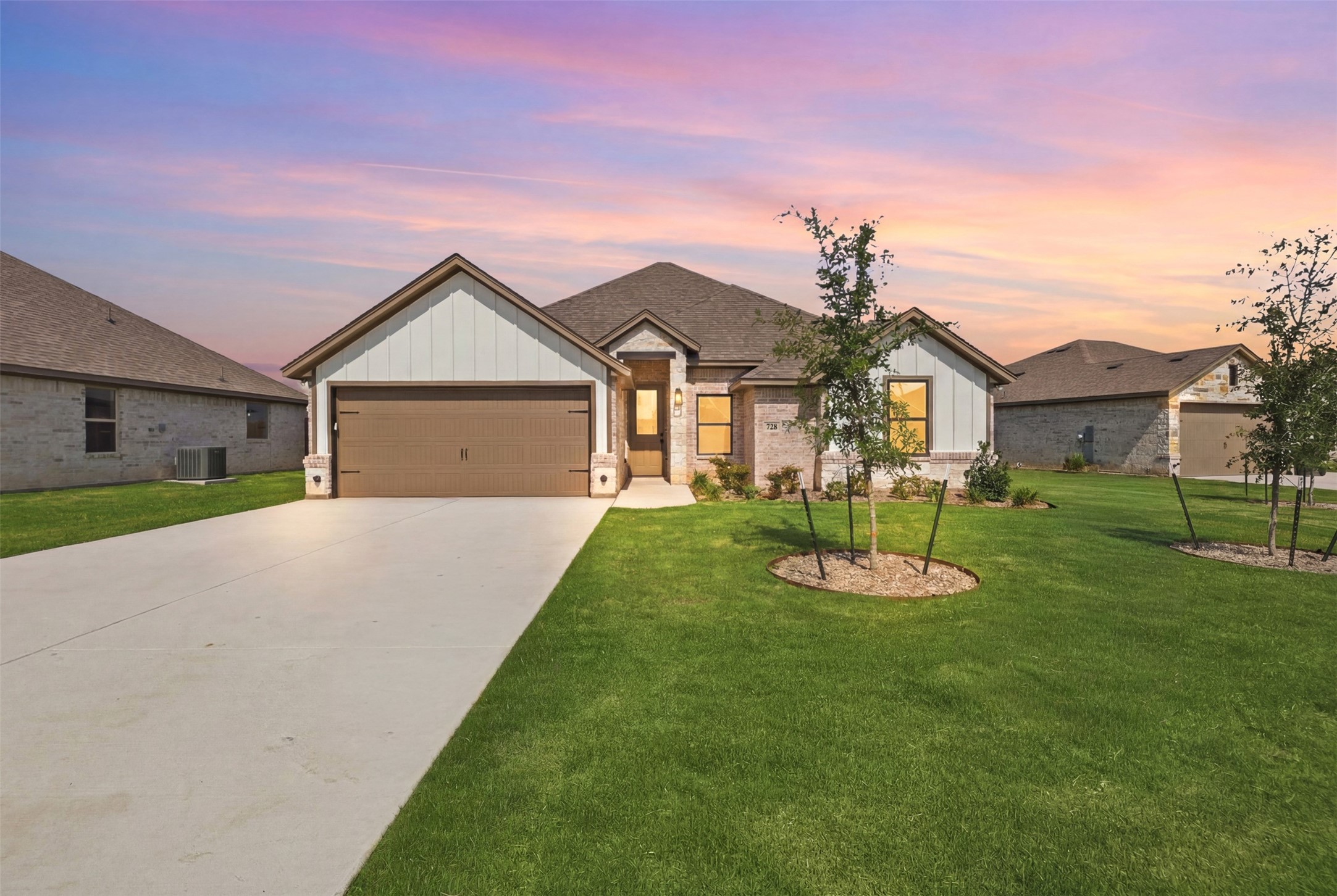 728 Raylan Street Springtown TX 76082