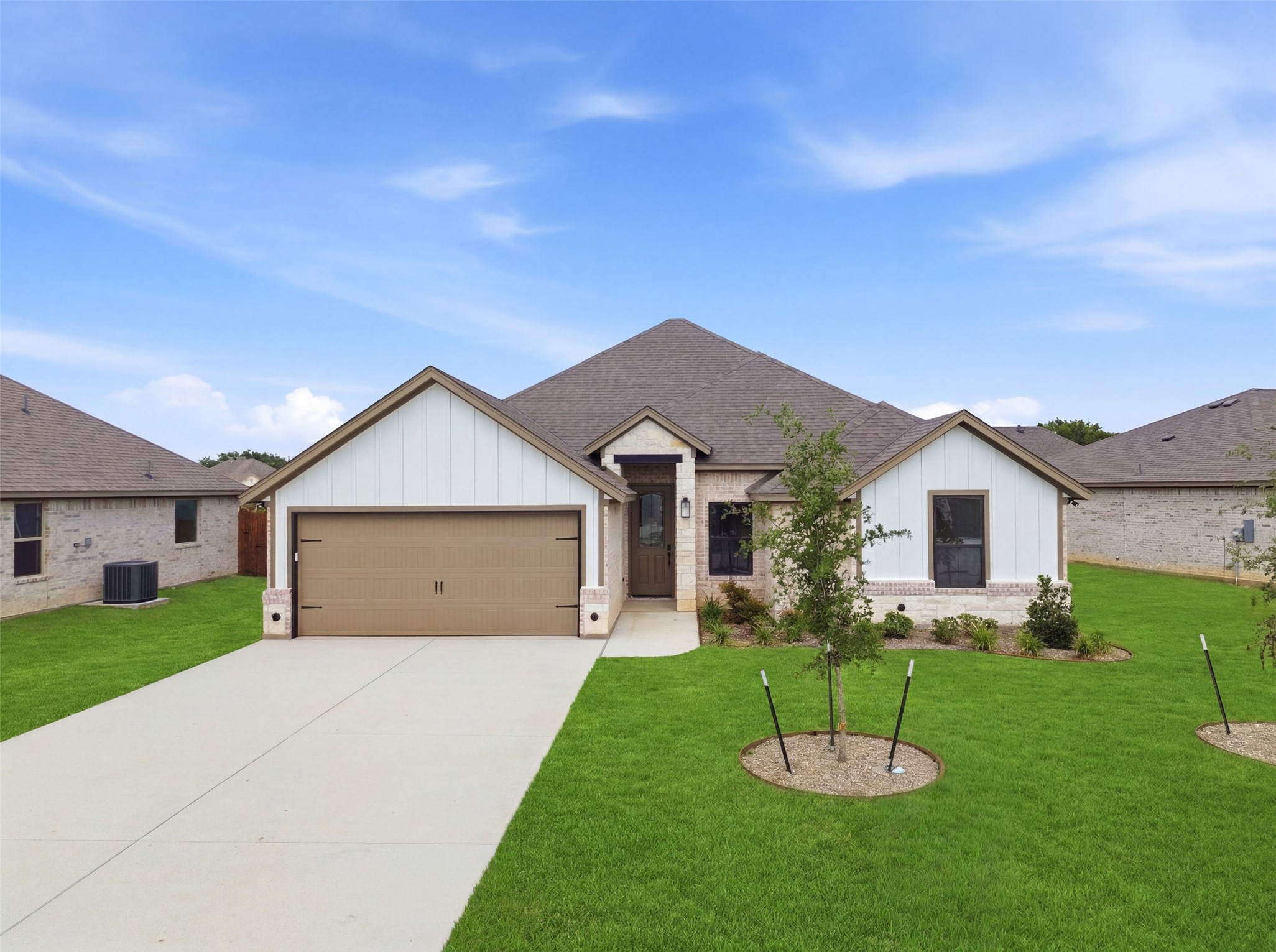 728 Raylan Street Springtown TX 76082