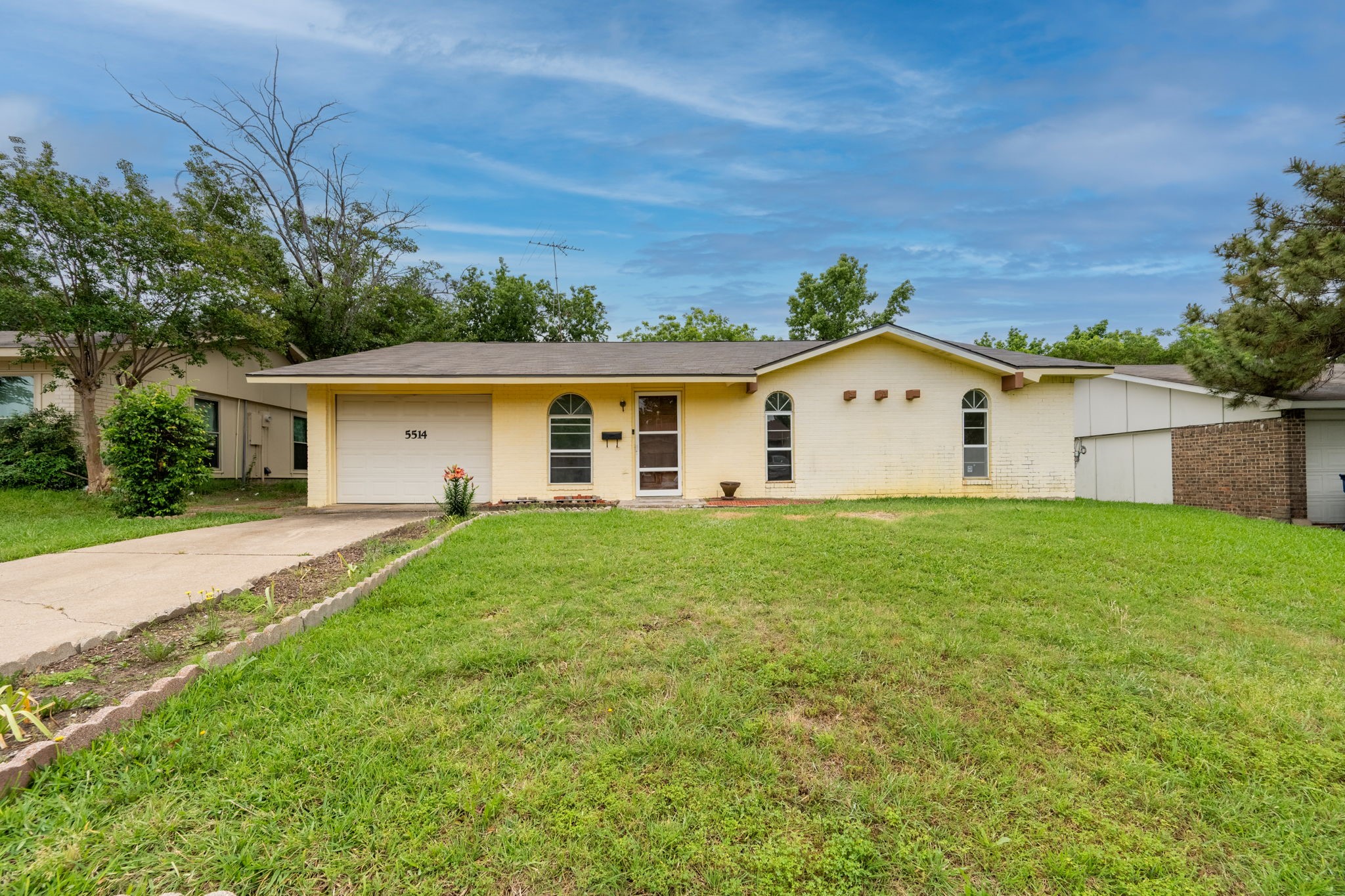 5514 Laredo Lane Garland TX 75043