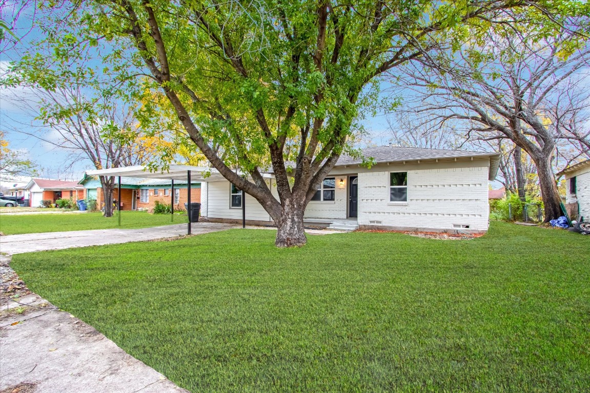 444 Bolero Avenue Dallas TX 75217