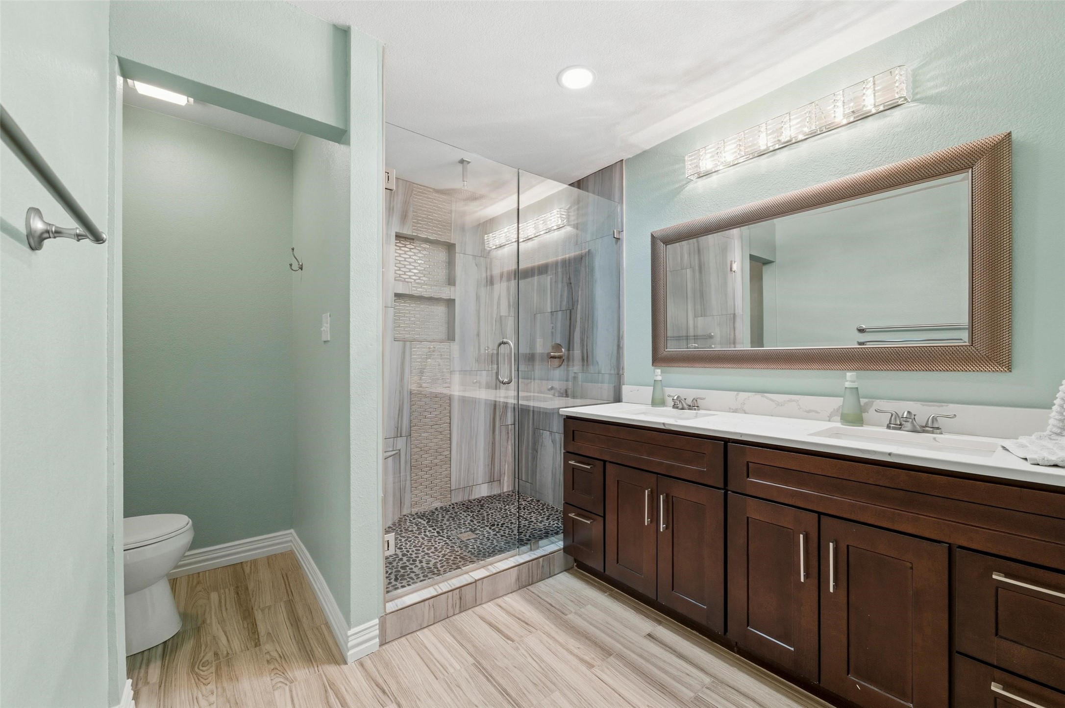 3800 Bayshore Drive Arlington TX 76016