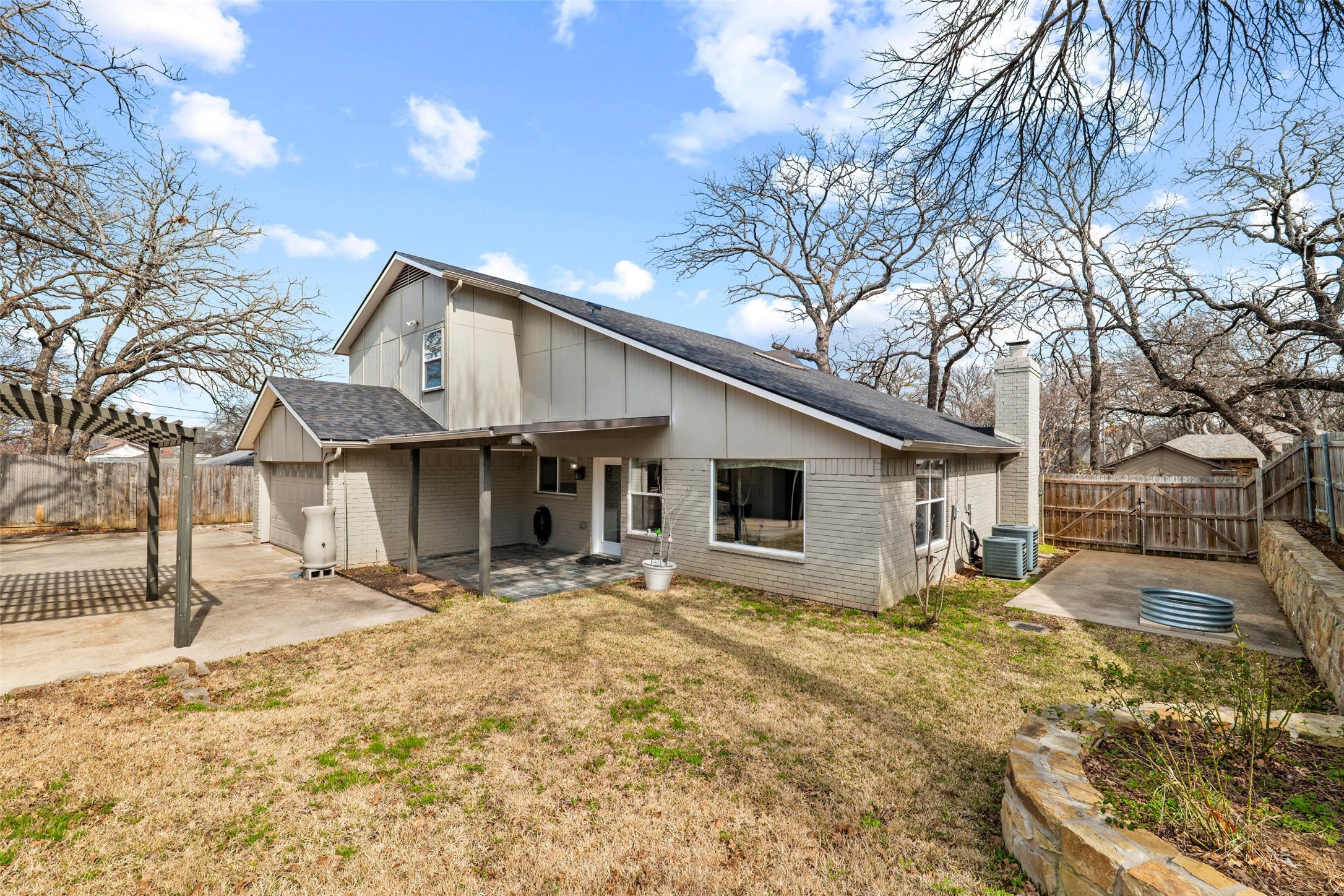 3800 Bayshore Drive Arlington TX 76016