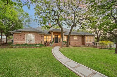 3716 Oakwood Drive Grapevine TX 76051