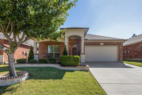 4512 Red Robin Court Fort Worth TX 76244