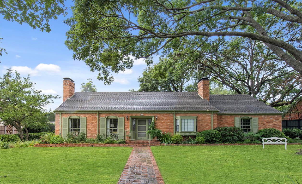 5807 Redwood Lane Dallas TX 75209