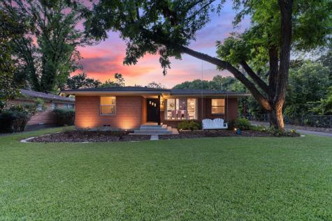 10215 Gateway Lane Dallas TX 75218