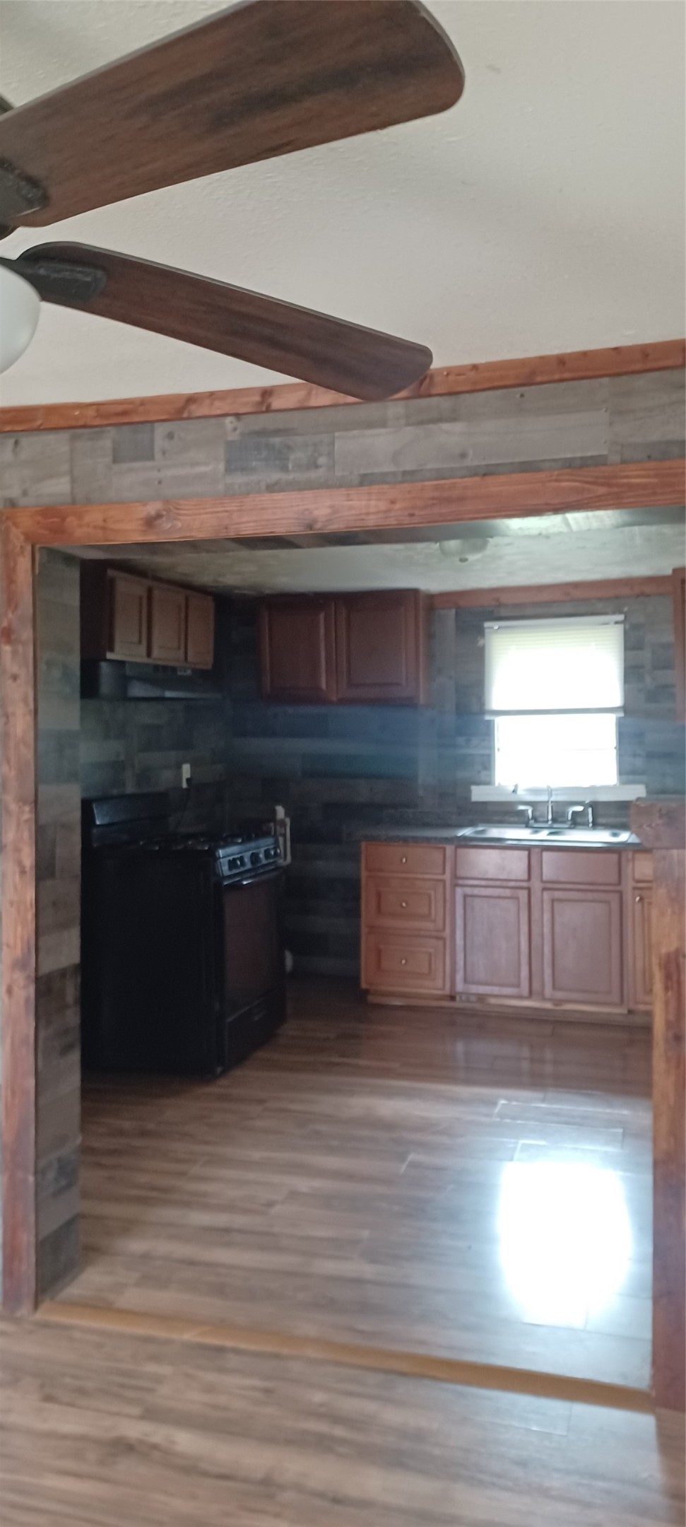 1005 W 1st Street Hearne TX 77859