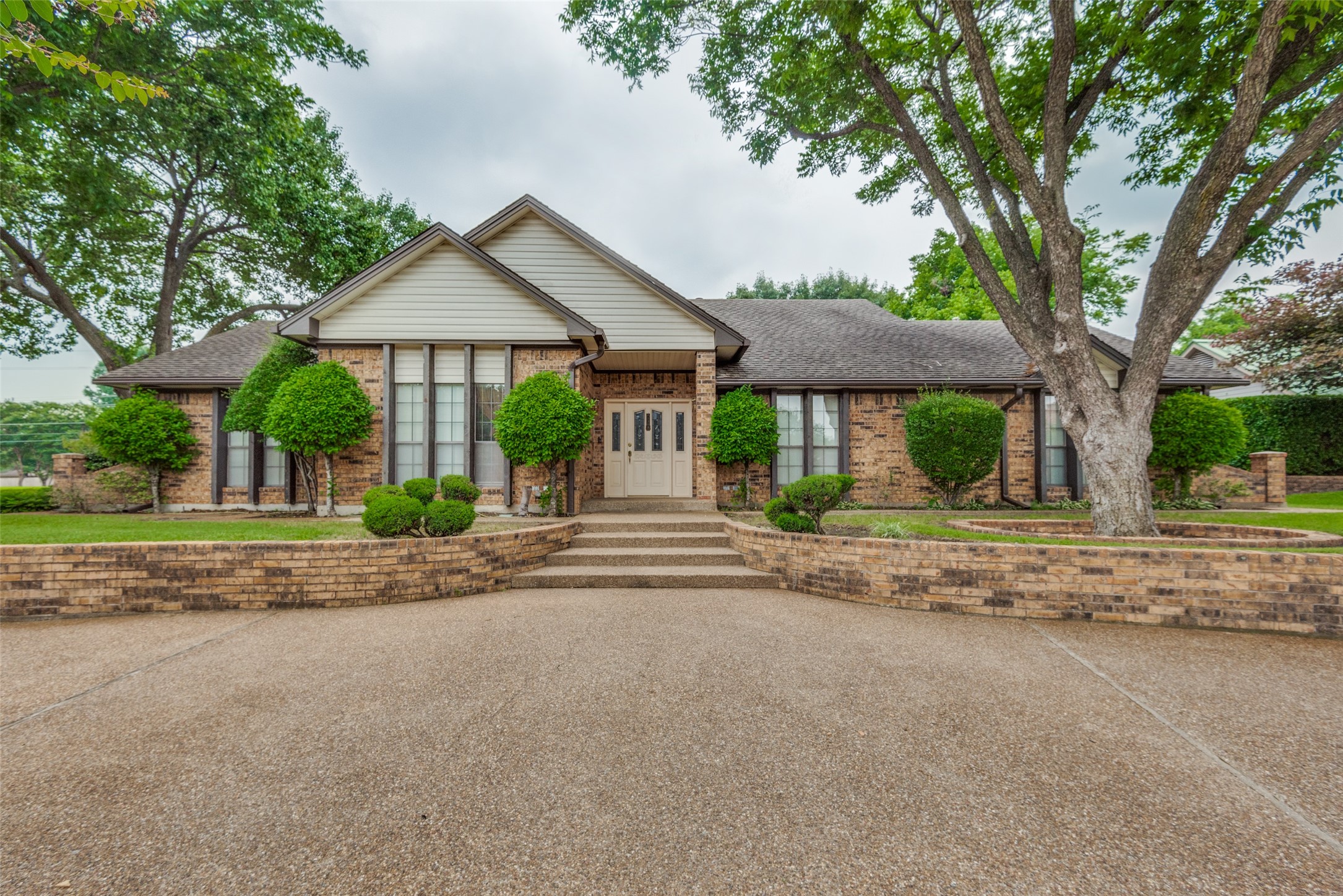 1304 Green Hills Court Duncanville TX 75137