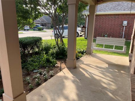 609 Lake Point Drive Little Elm TX 75068