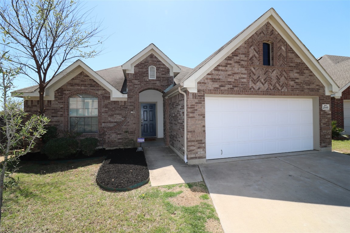 2845 Gardendale Drive Fort Worth TX 76120