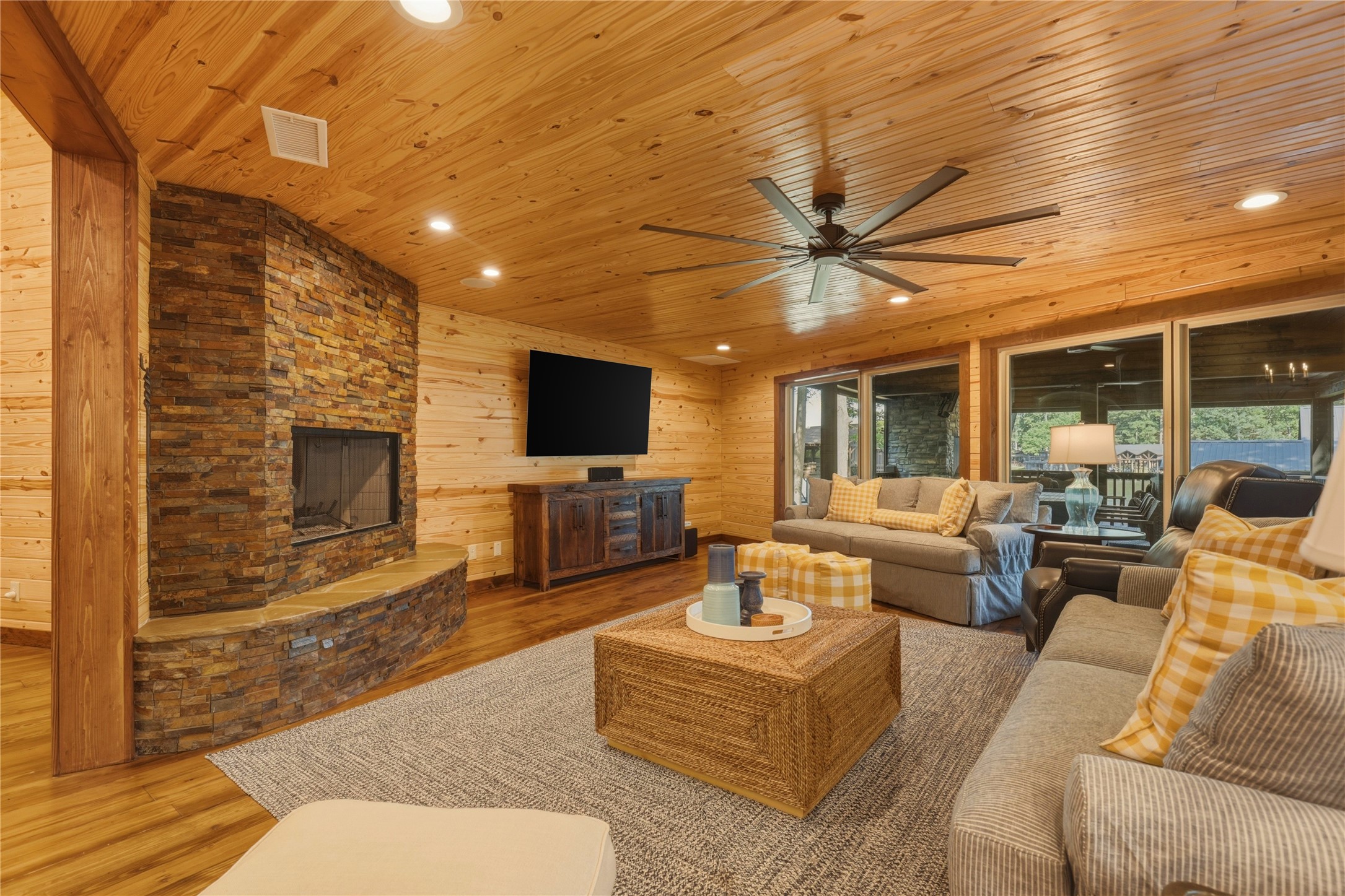 632 Cypress Creek Drive Mount Vernon TX 75457