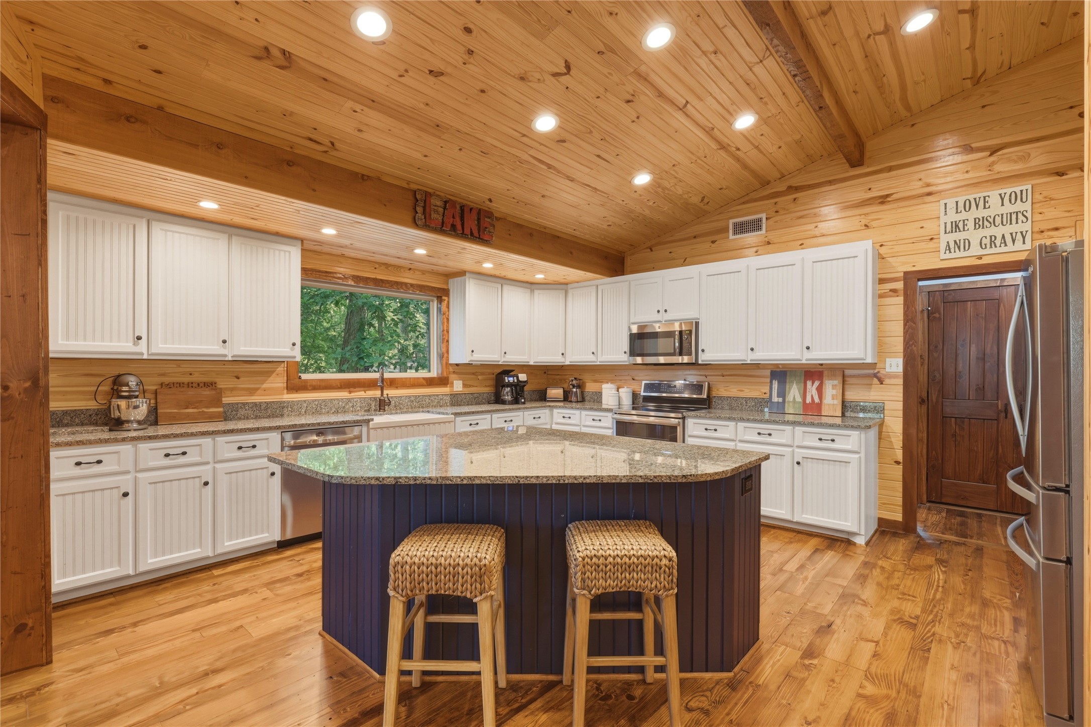 632 Cypress Creek Drive Mount Vernon TX 75457