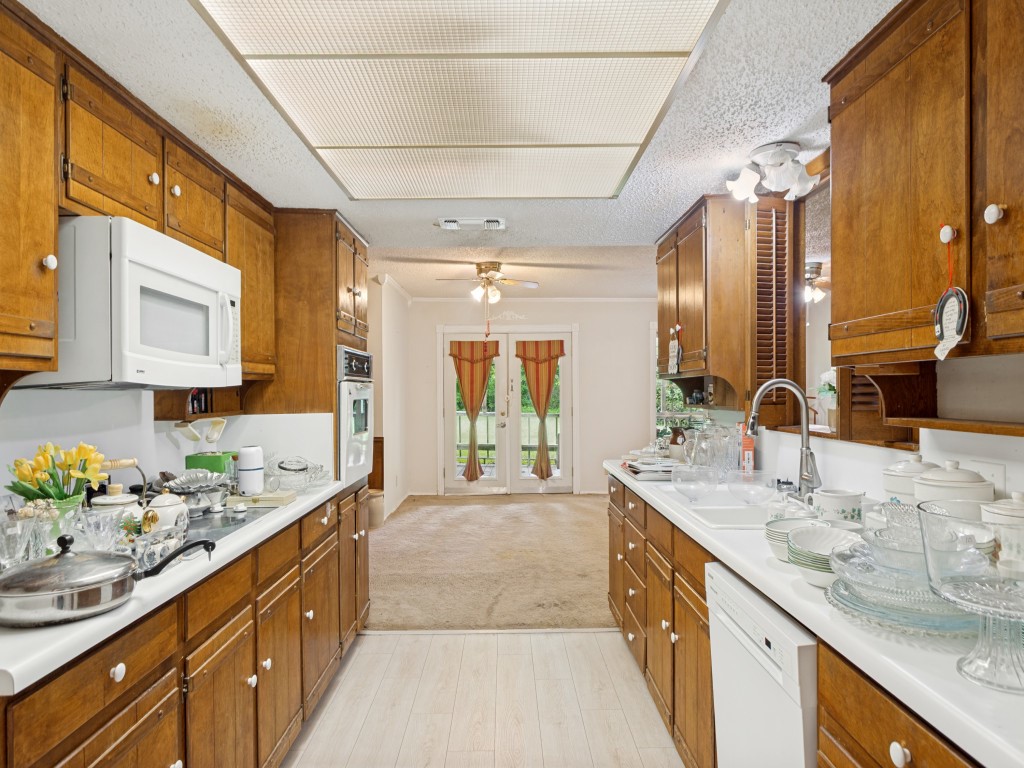 501 Stevens Drive Benbrook TX 76126