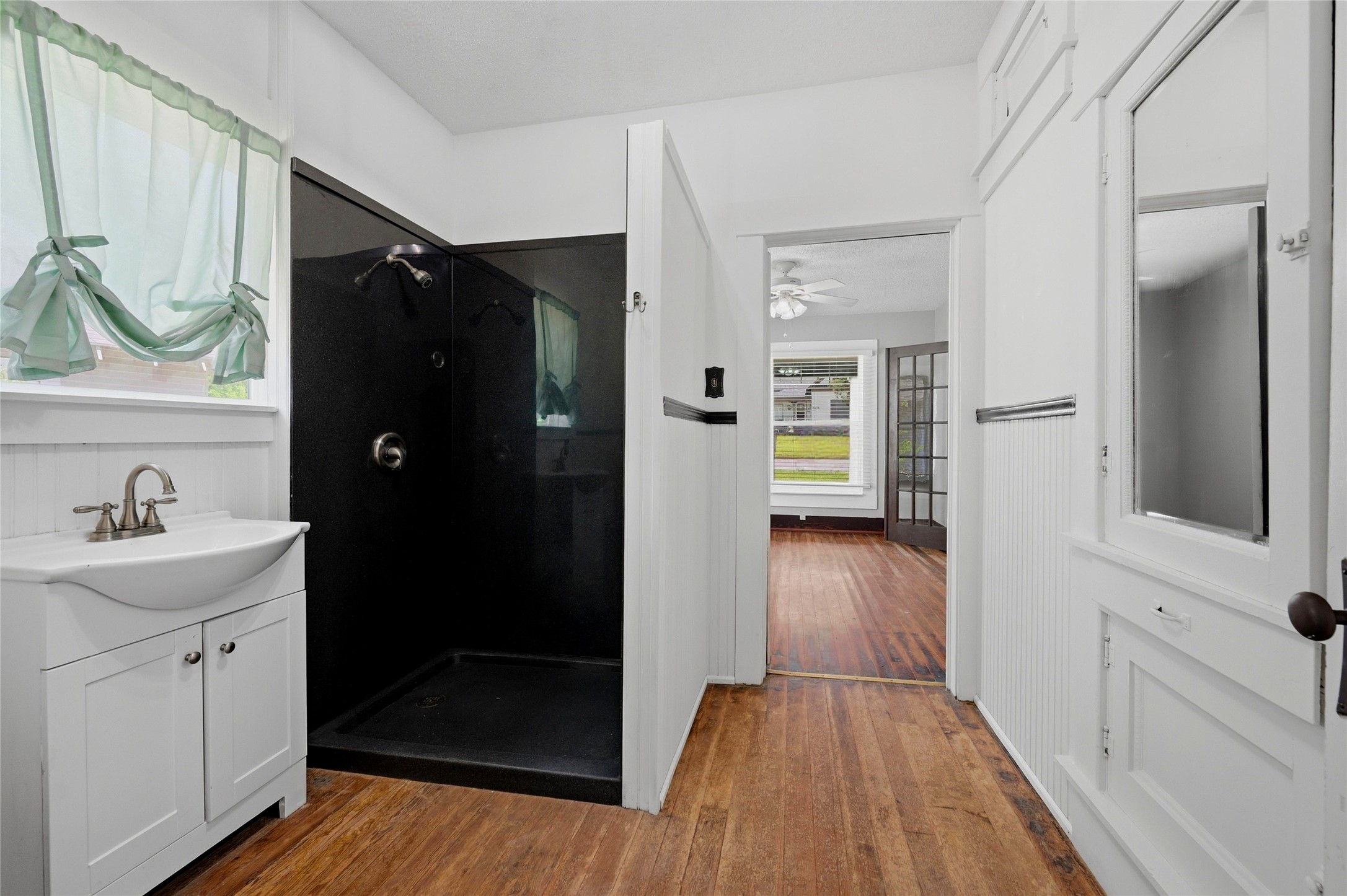 529 E Woodard Street Denison TX 75021