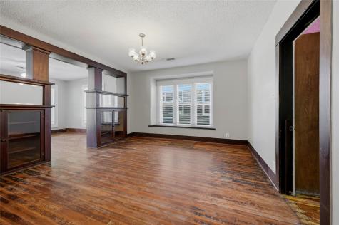 529 E Woodard Street Denison TX 75021
