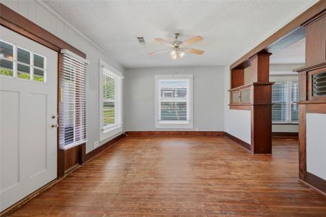 529 E Woodard Street Denison TX 75021