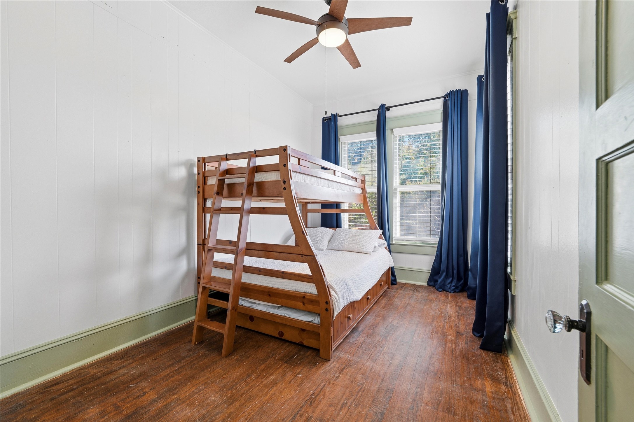 1116 W Jefferson Street Waxahachie TX 75165