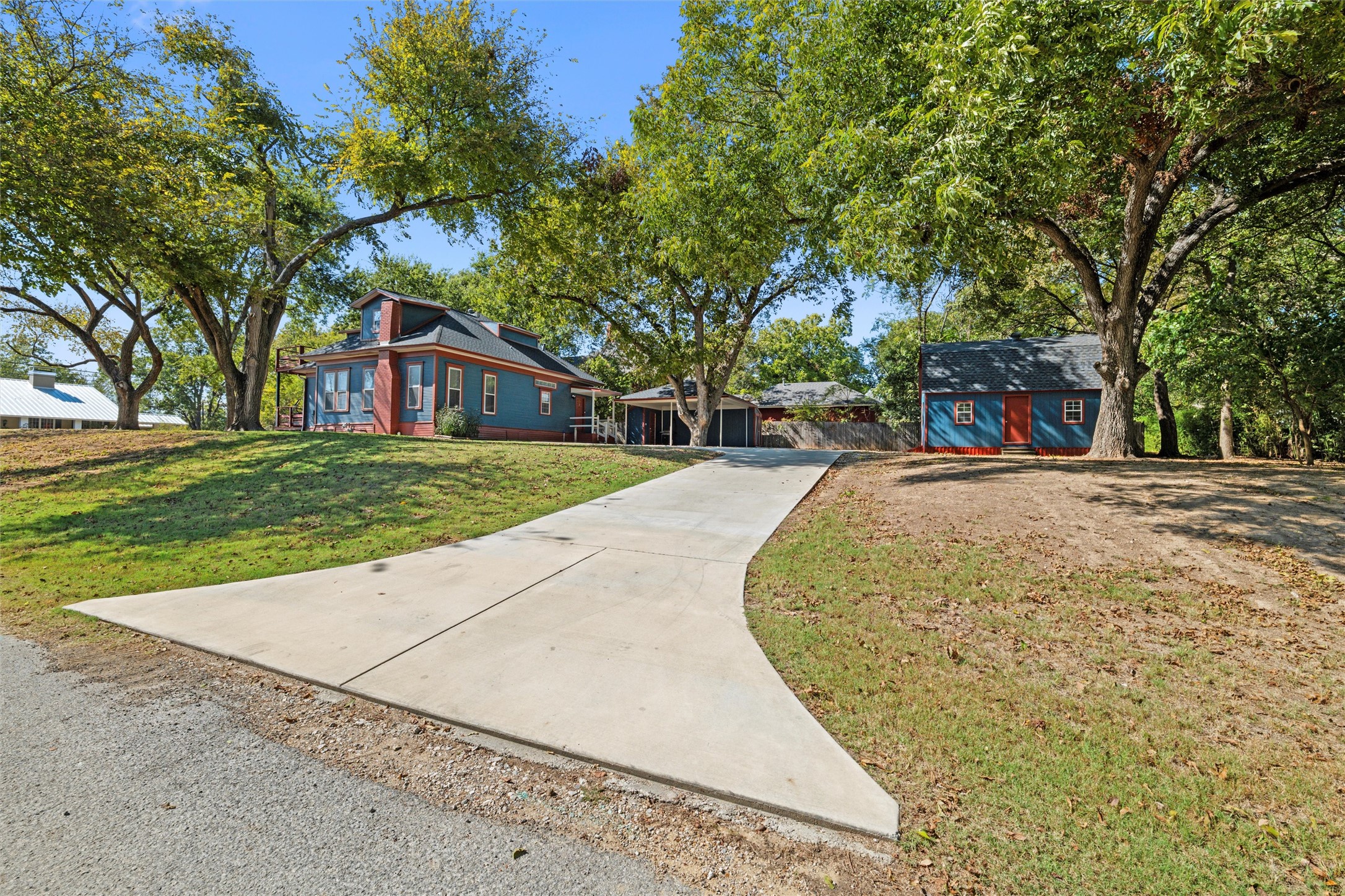 1116 W Jefferson Street Waxahachie TX 75165