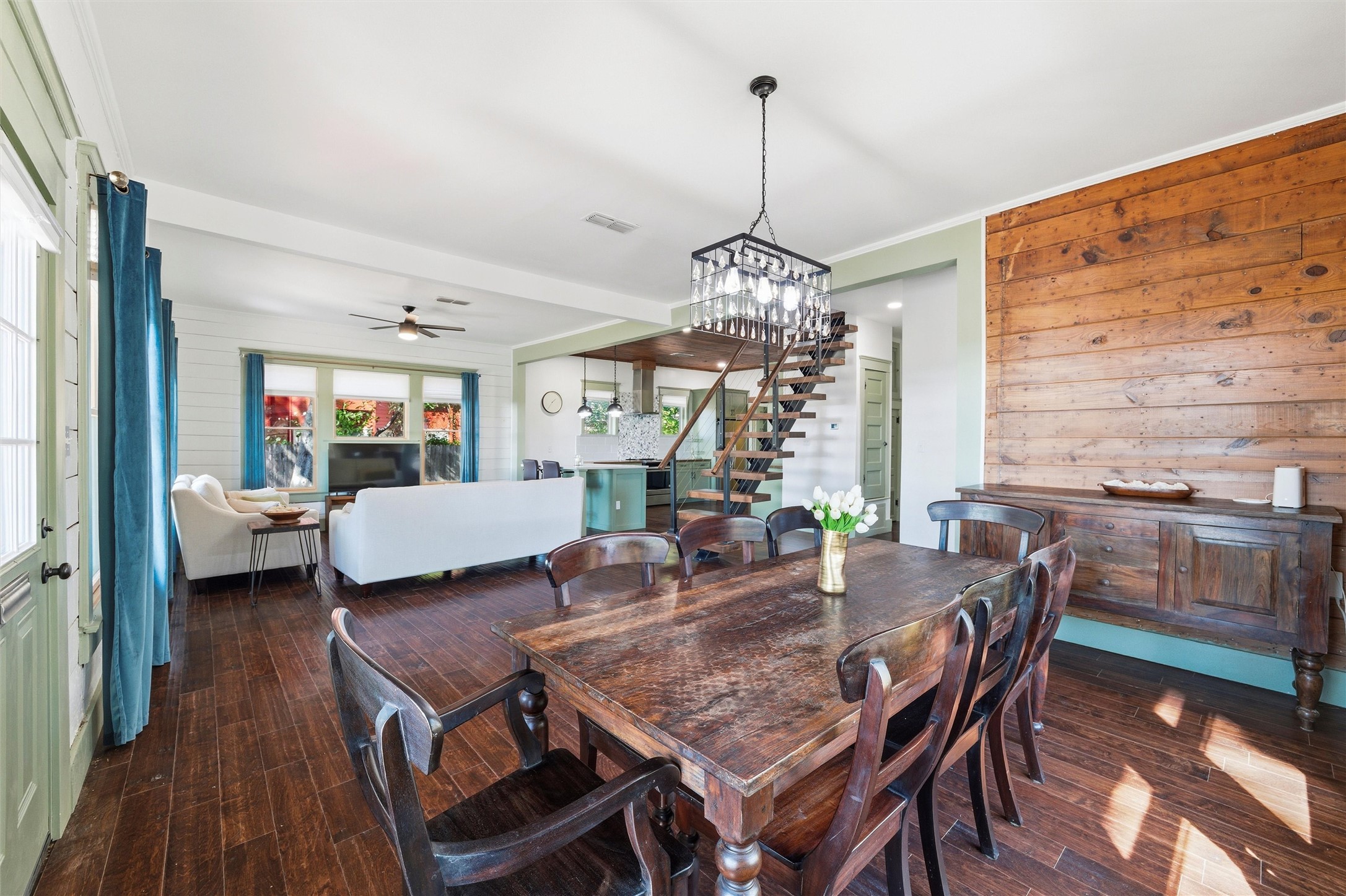 1116 W Jefferson Street Waxahachie TX 75165