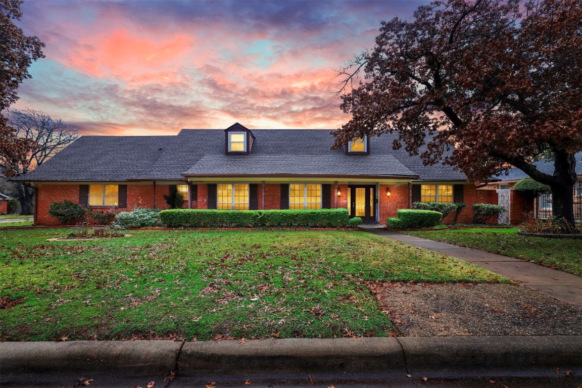 3701 Summercrest Drive Fort Worth TX 76109