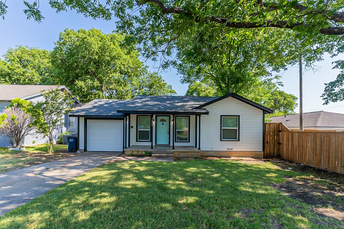 5808 Locke Avenue Fort Worth TX 76107