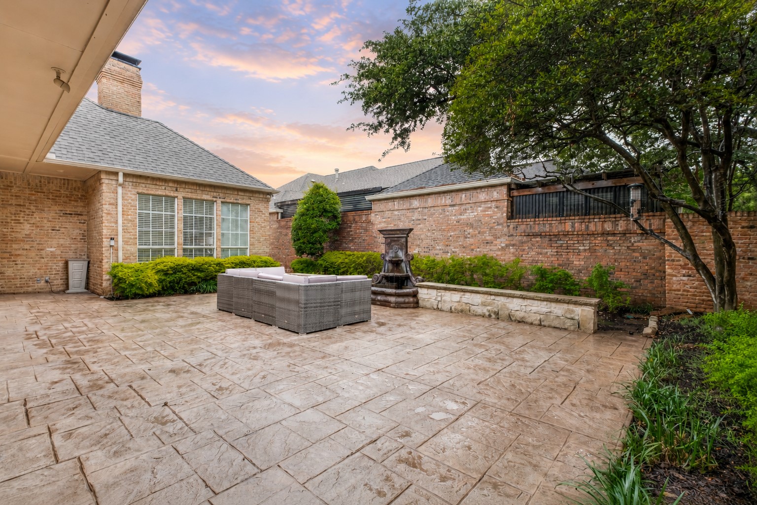 7 Carmarthen Court Dallas TX 75225