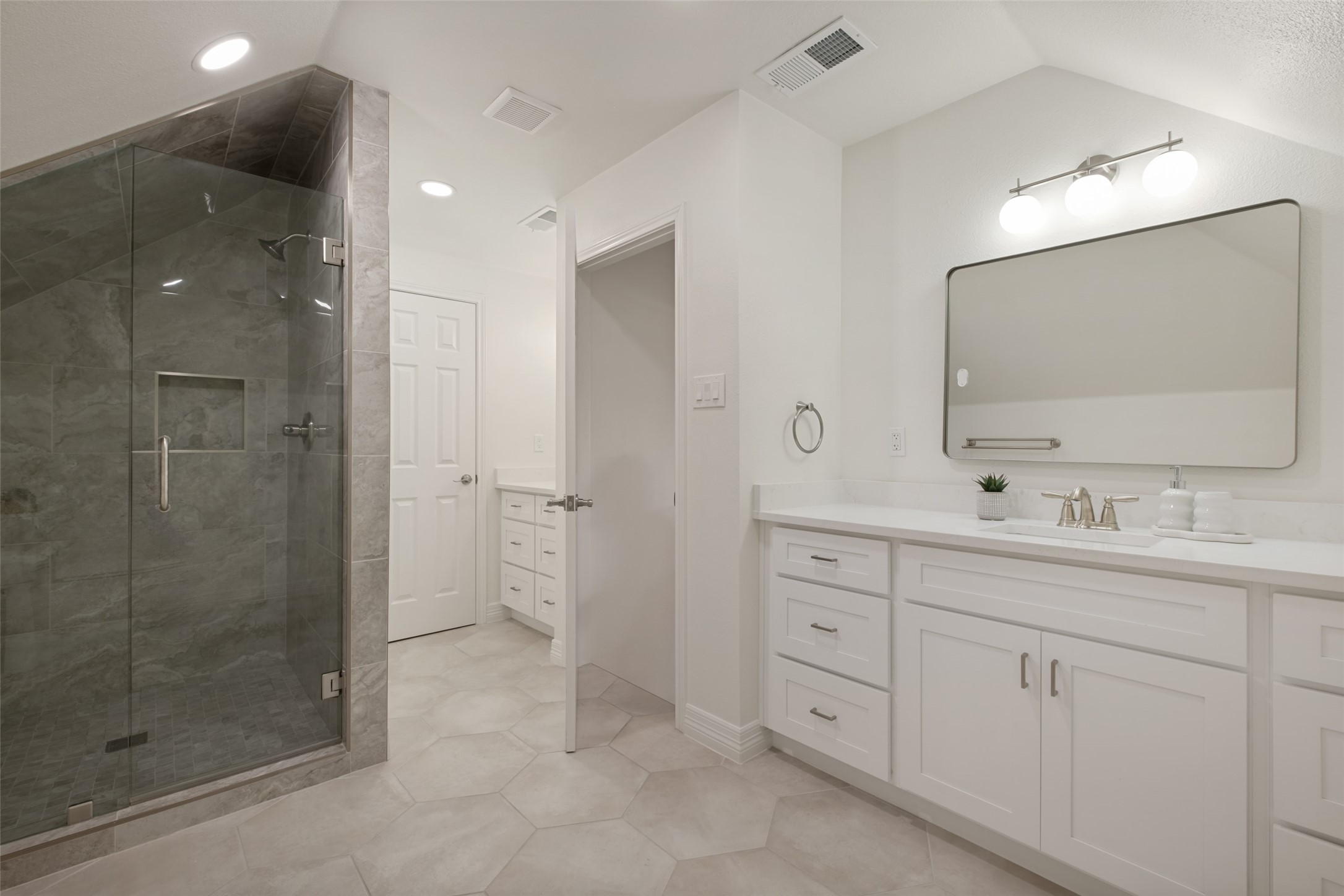 7 Carmarthen Court Dallas TX 75225