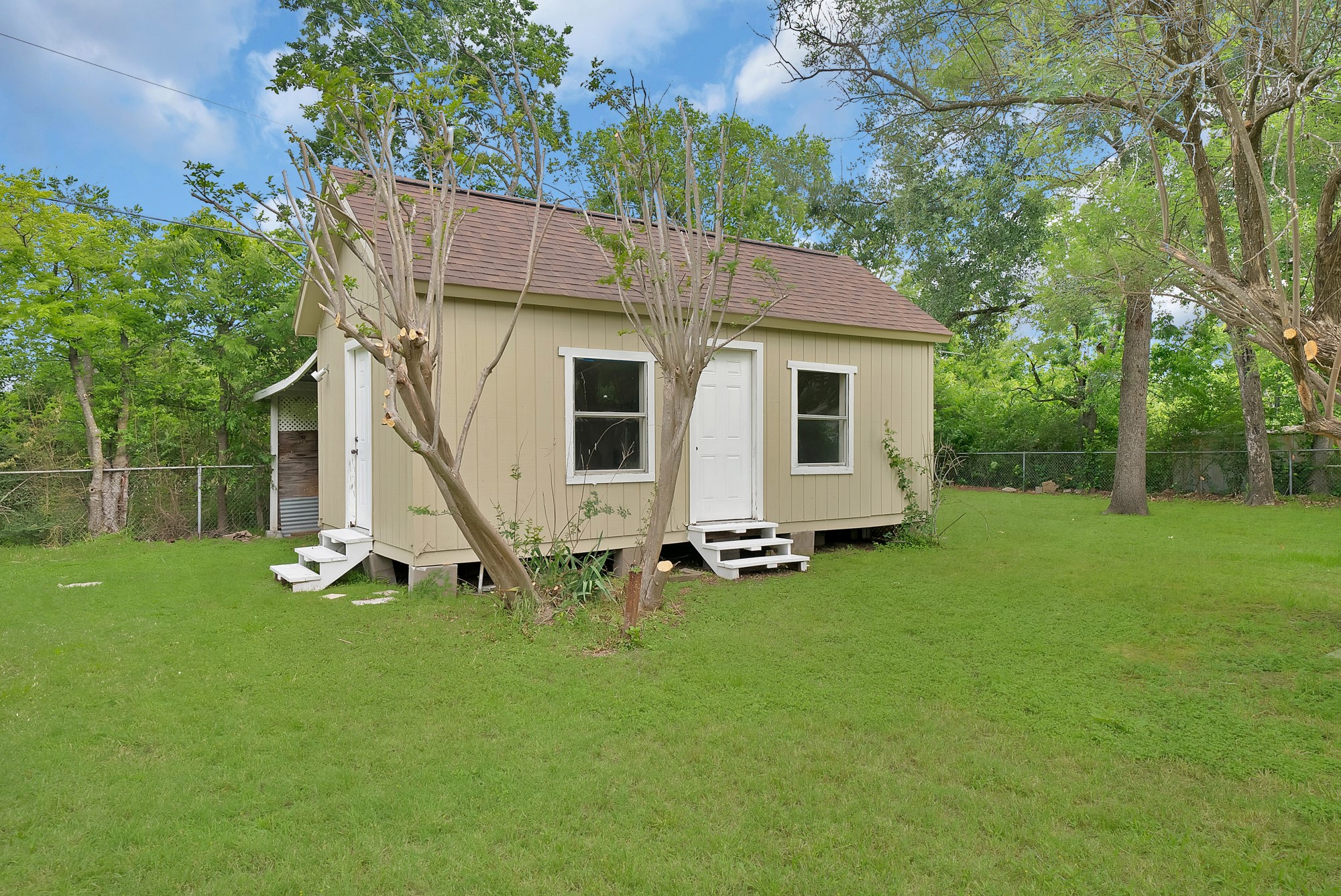 109 Brookhollow Drive Terrell TX 75160