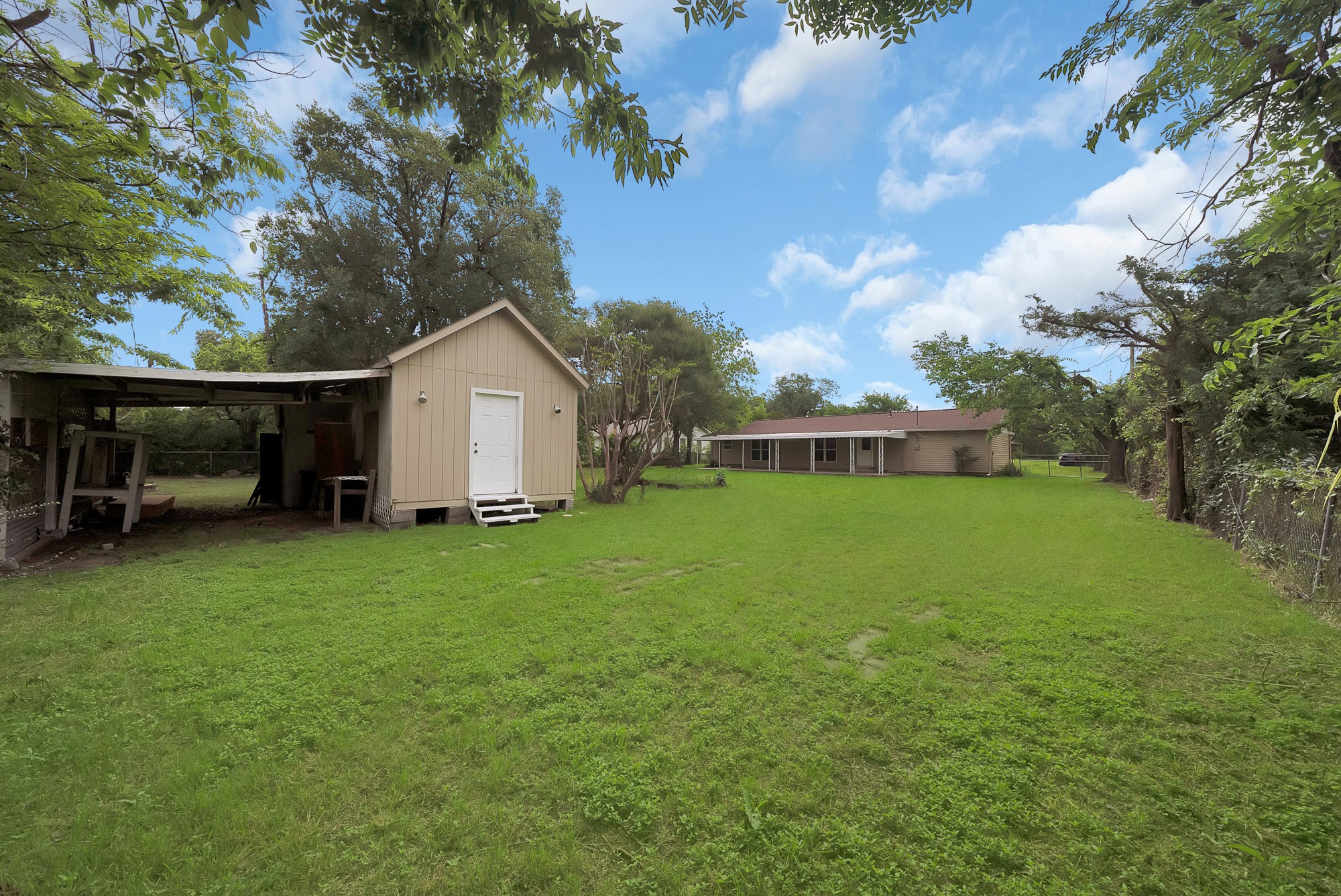 109 Brookhollow Drive Terrell TX 75160