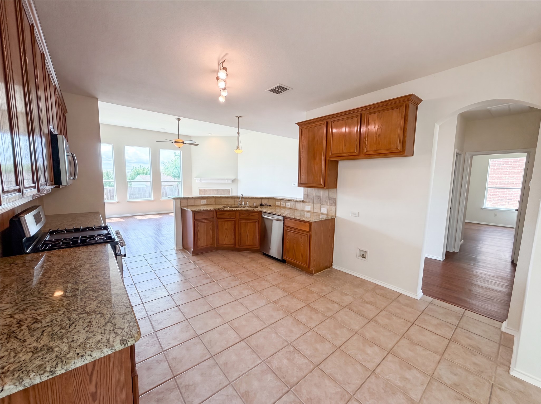 1202 Mccormick Street Garland TX 75040
