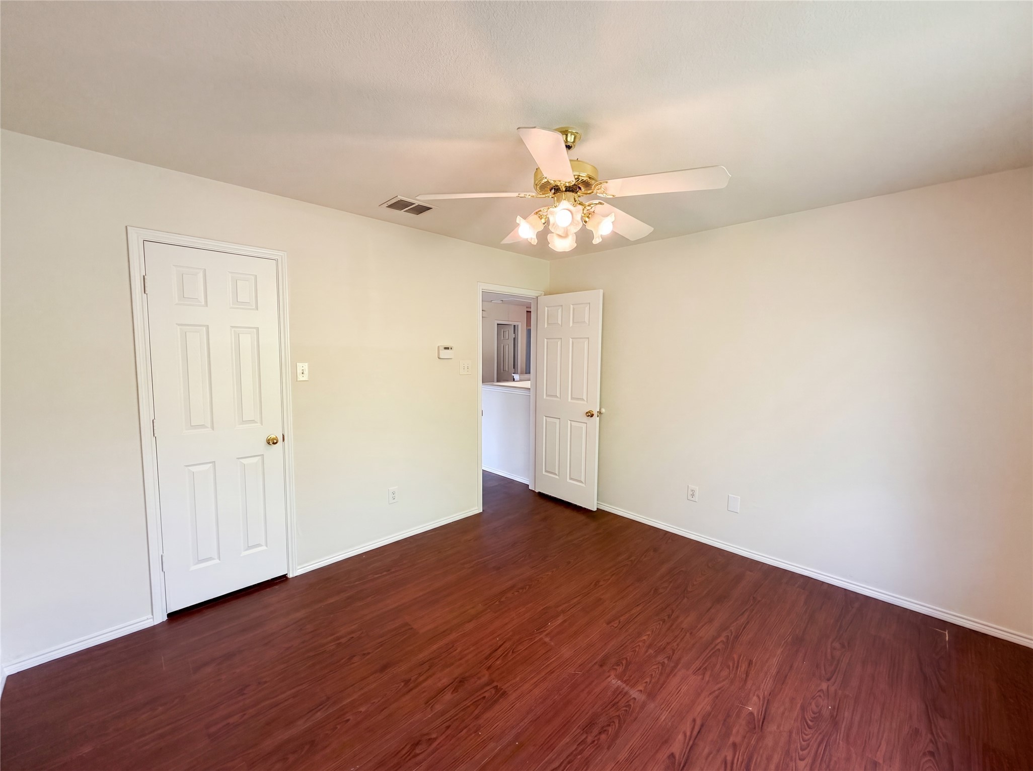 1202 Mccormick Street Garland TX 75040