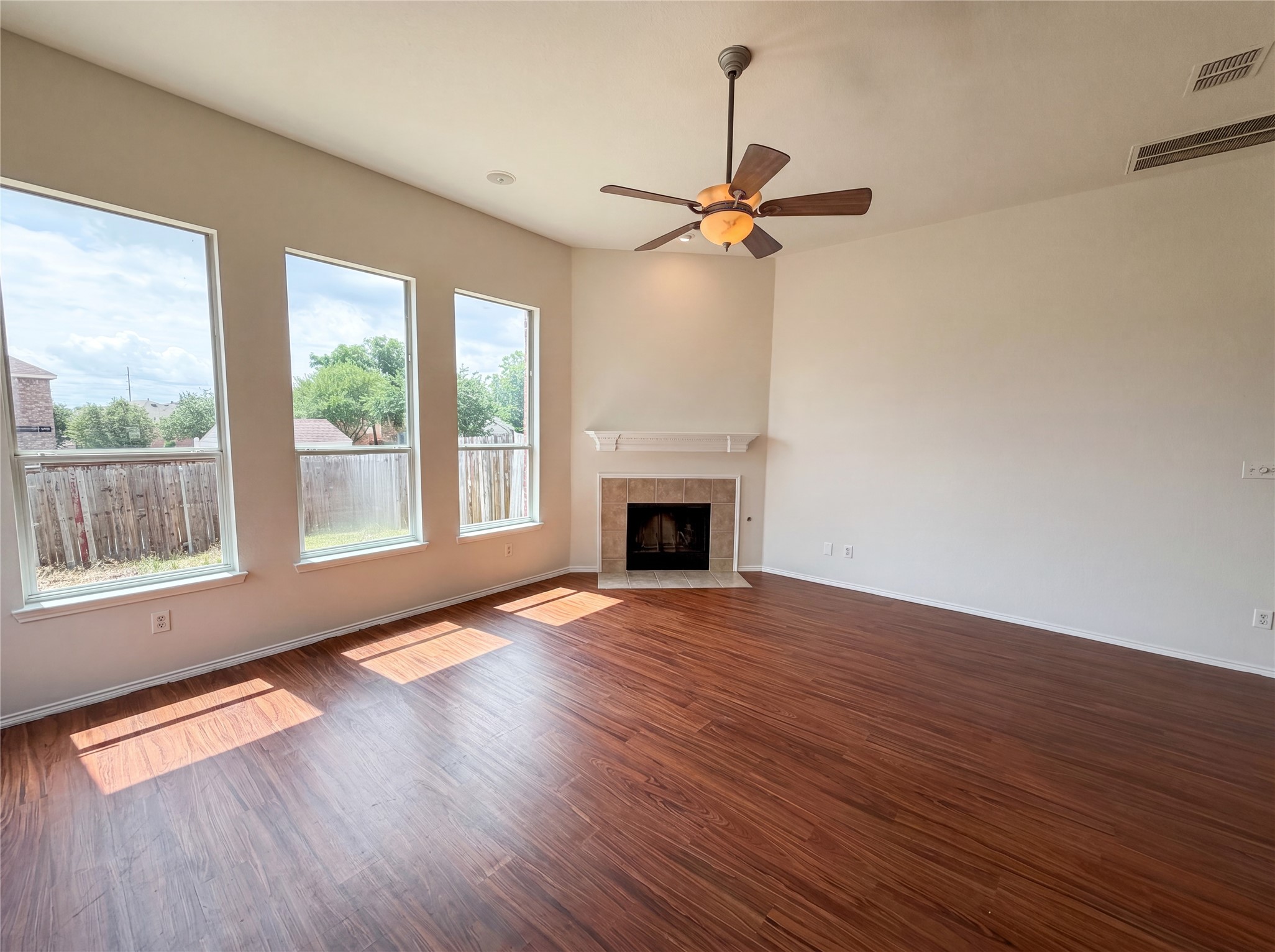 1202 Mccormick Street Garland TX 75040