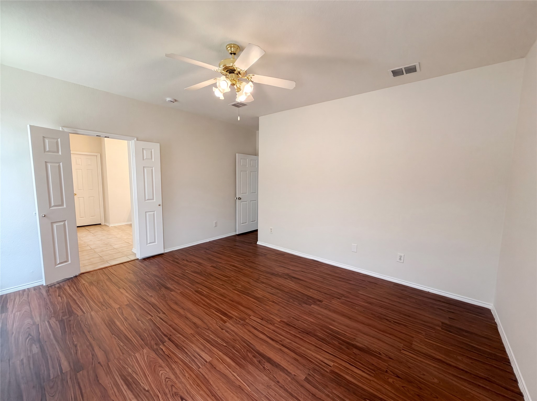 1202 Mccormick Street Garland TX 75040