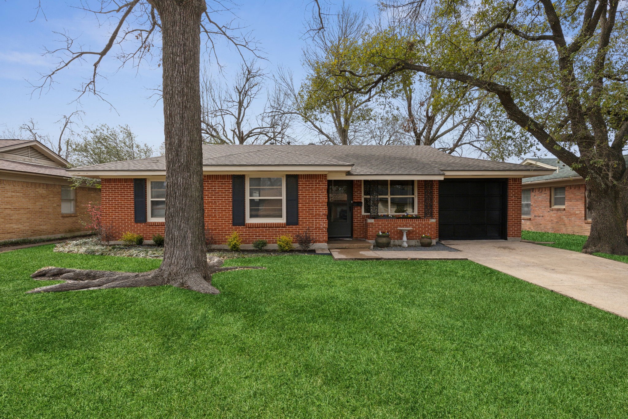 11336 Lippitt Avenue Dallas TX 75218