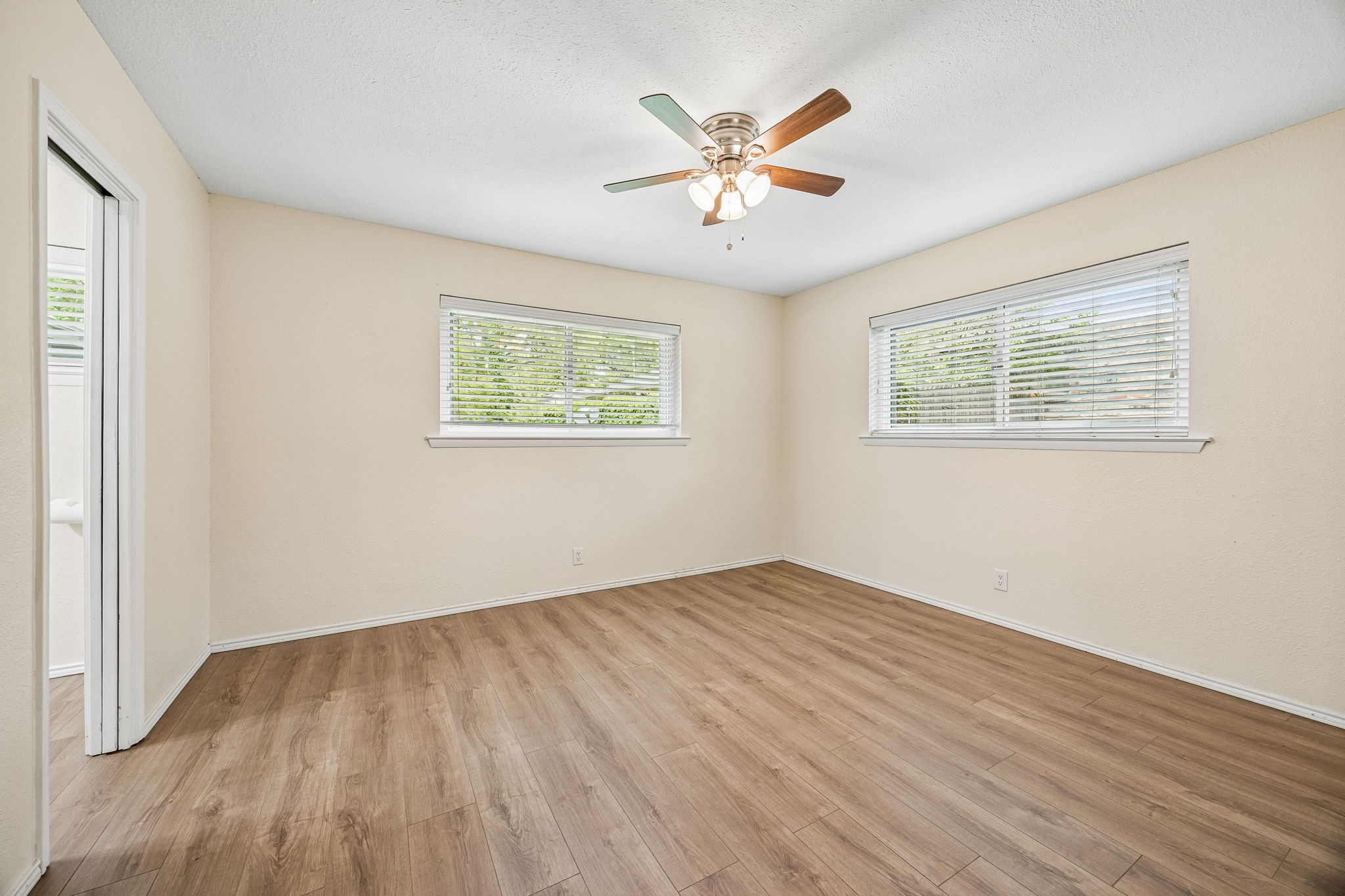 740 Joanna Drive Hurst TX 76053
