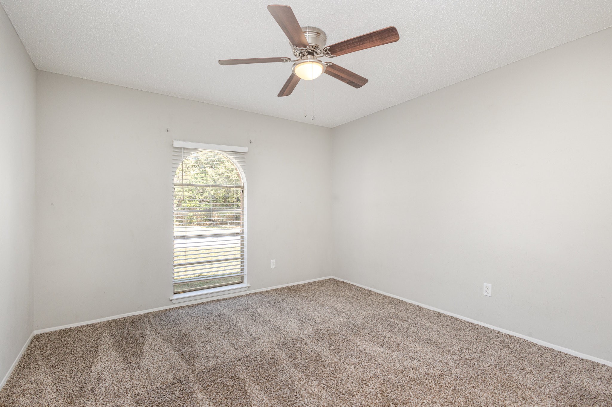 5616 Atlantis Terrace Arlington TX 76016