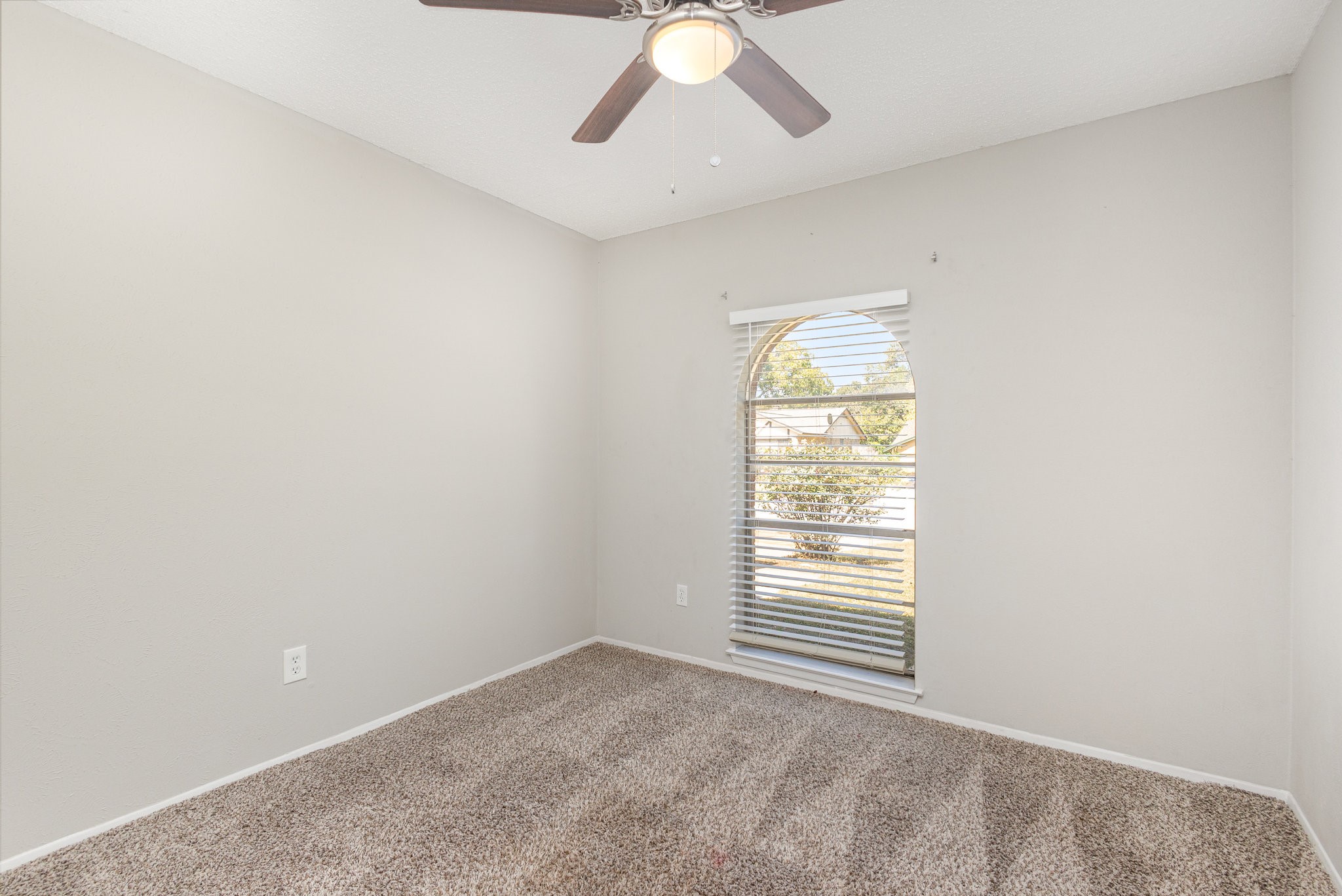5616 Atlantis Terrace Arlington TX 76016