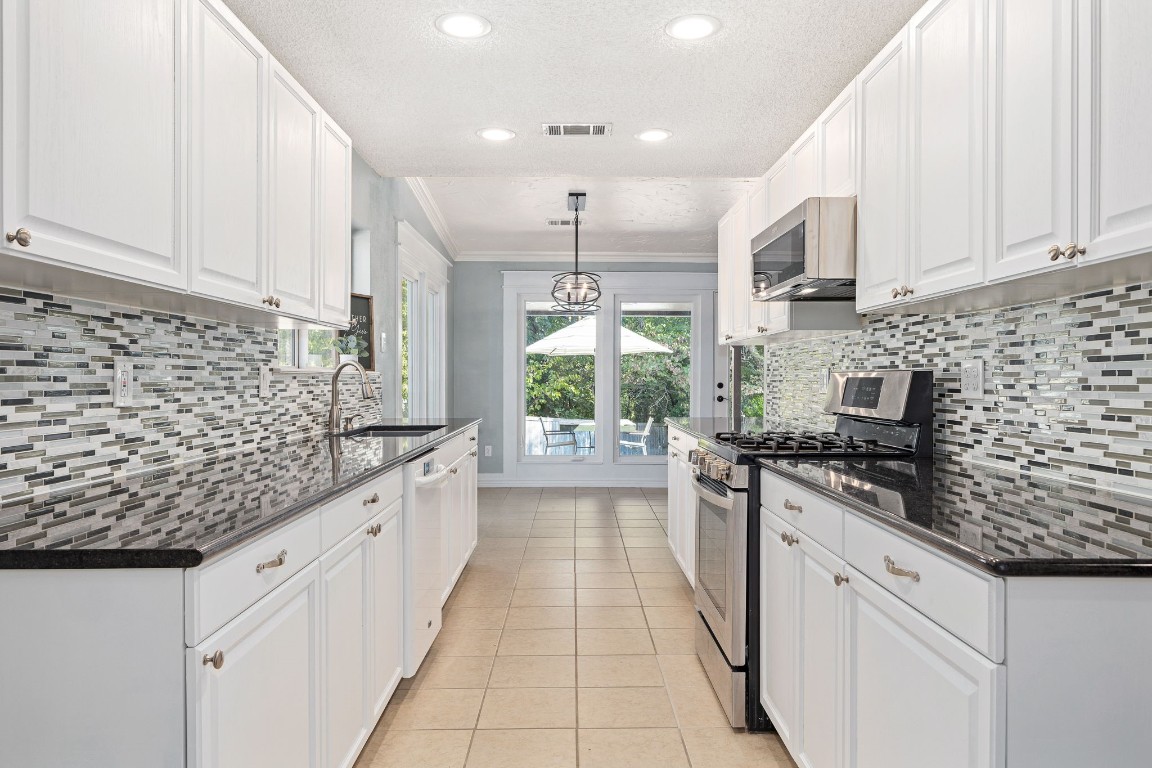 431 Valley Glen Drive Richardson TX 75080