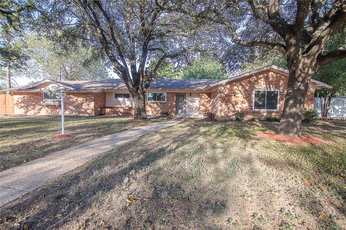 6924 Rebel Road Forest Hill TX 76140