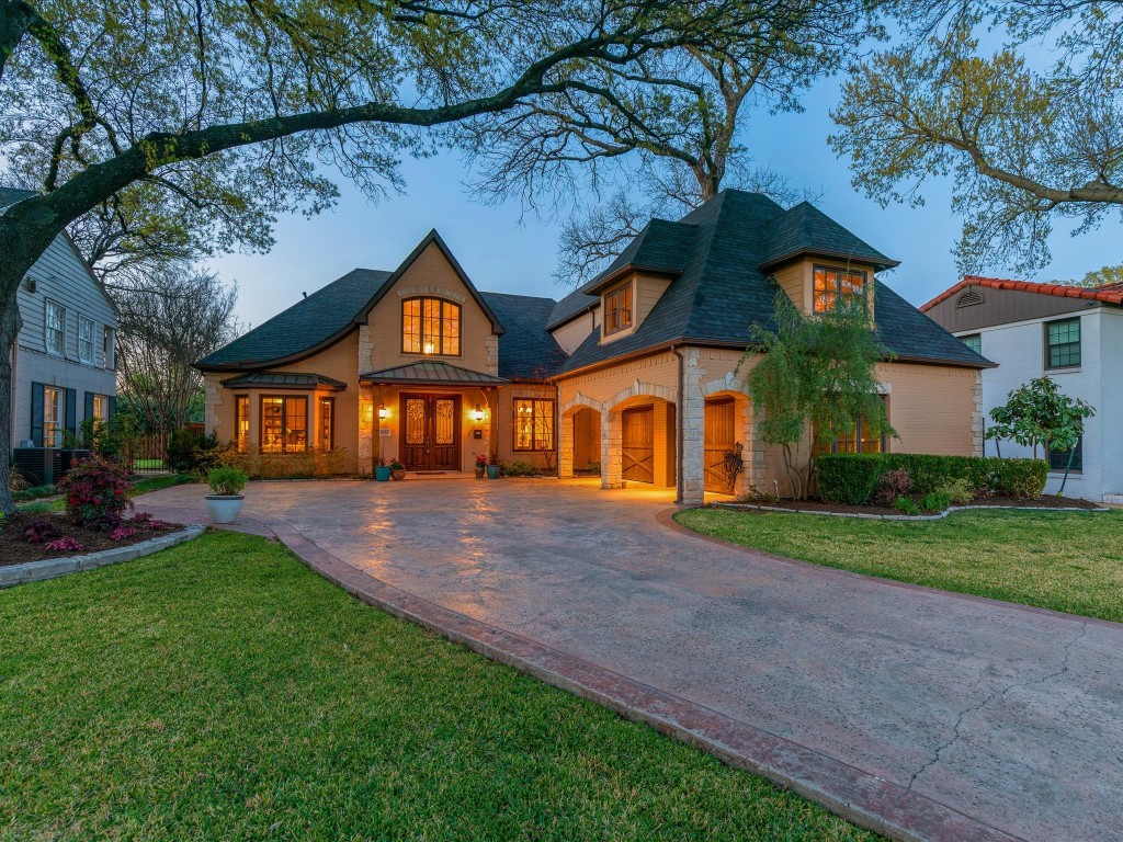 6224 Locke Avenue Fort Worth TX 76116