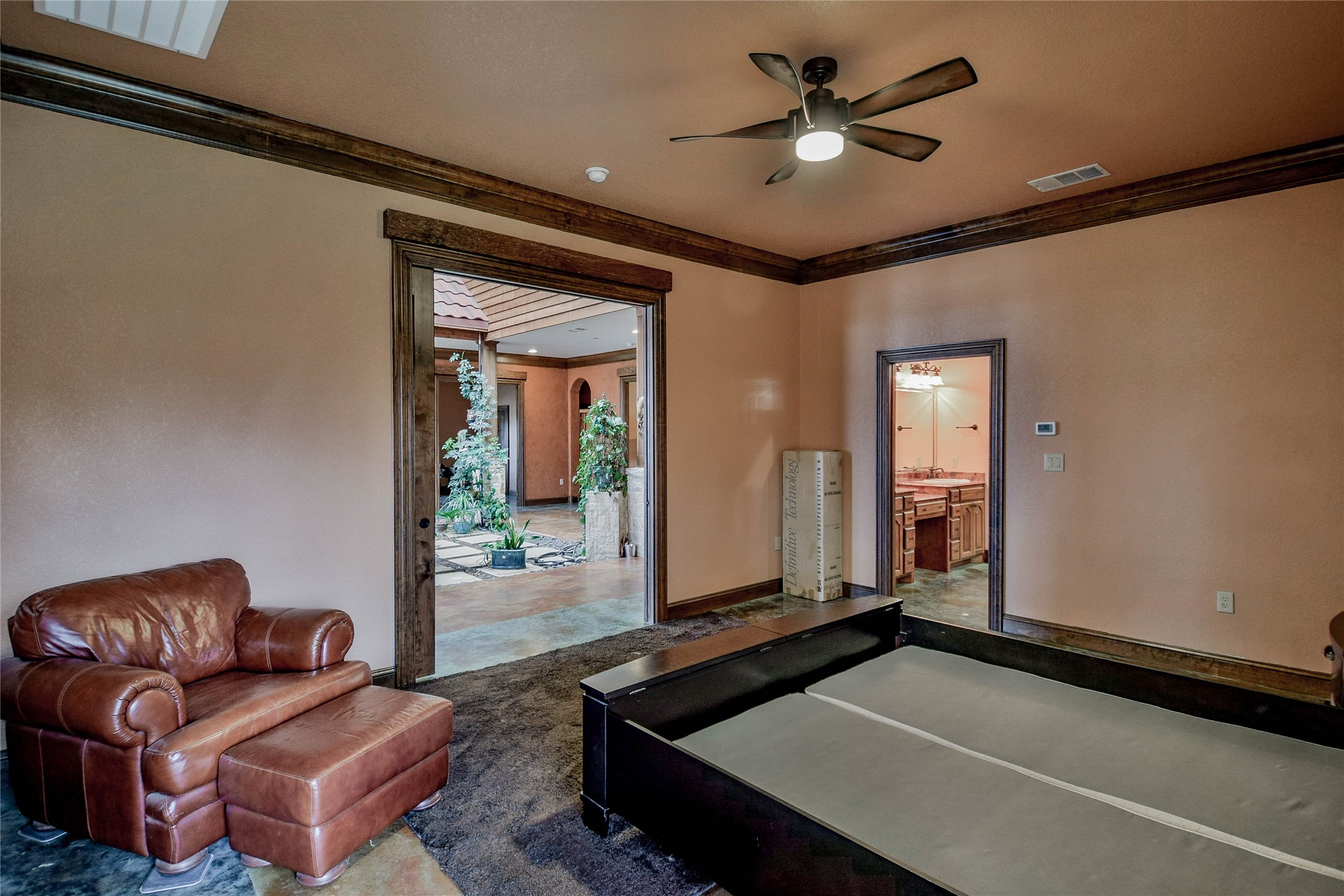 1501 S Chisholm Trail Granbury TX 76048