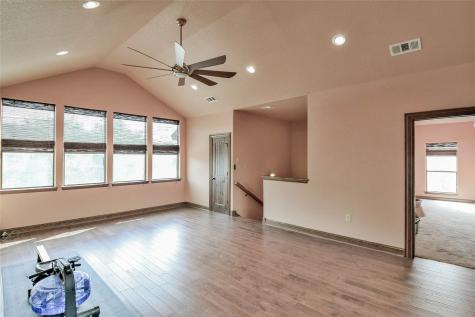 1501 S Chisholm Trail Granbury TX 76048