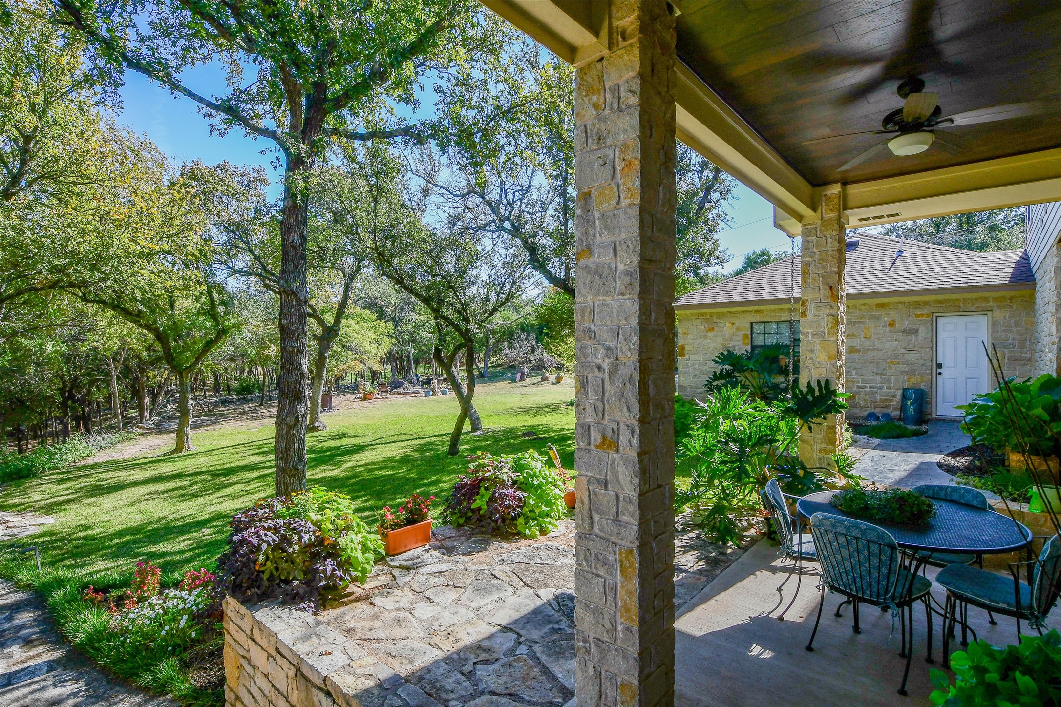 1501 S Chisholm Trail Granbury TX 76048
