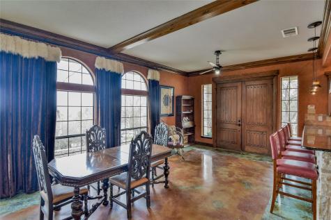 1501 S Chisholm Trail Granbury TX 76048