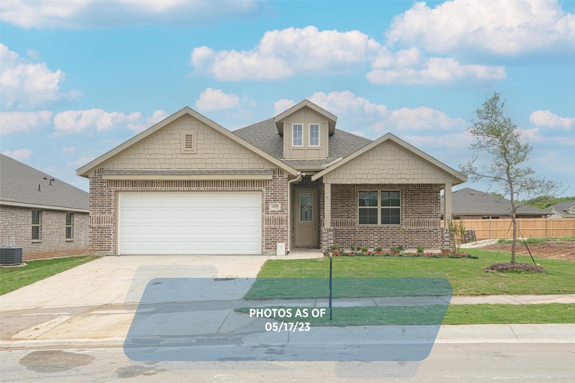 109 Lariat Lane Valley View TX 76272