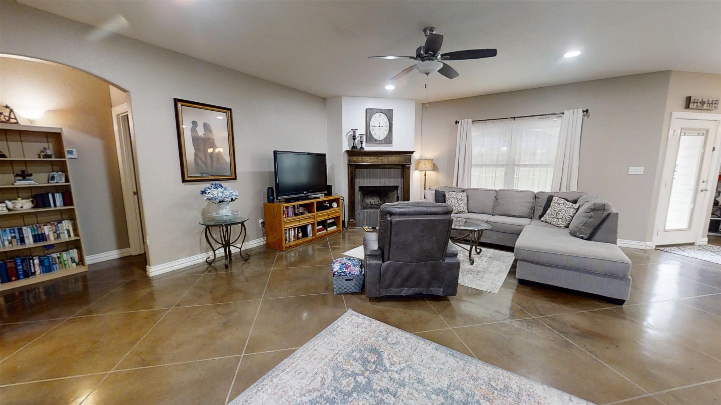 3904 Laramie Trail Granbury TX 76048