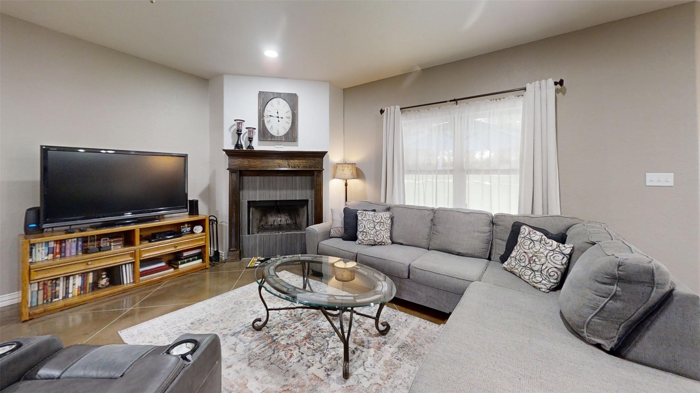 3904 Laramie Trail Granbury TX 76048