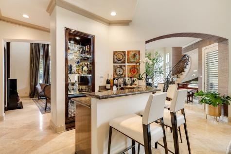 18729 Wainsborough Lane Dallas TX 75287