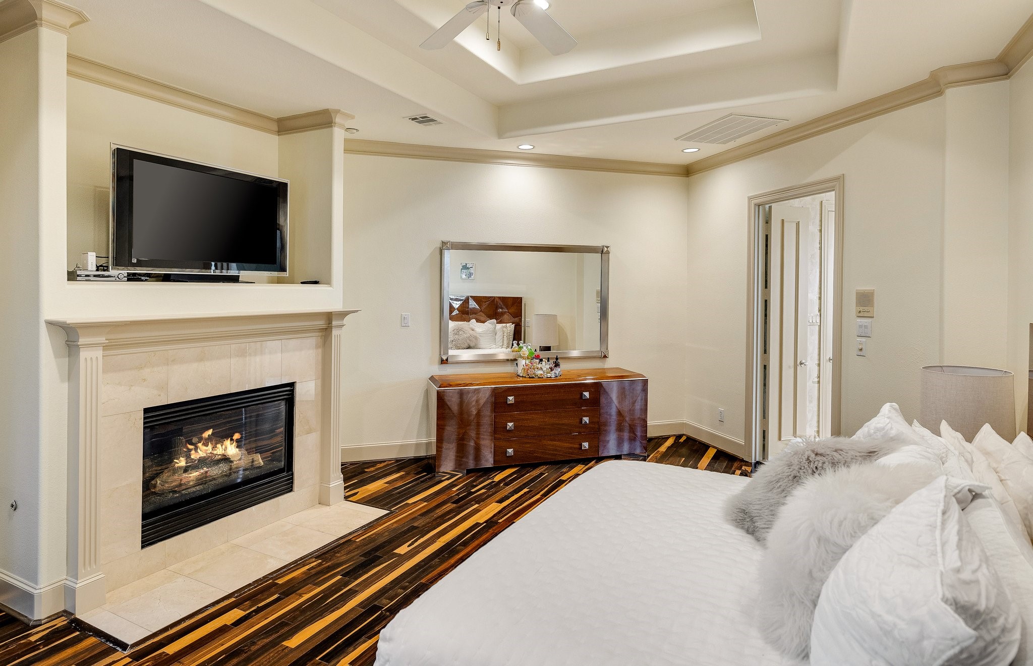 18729 Wainsborough Lane Dallas TX 75287