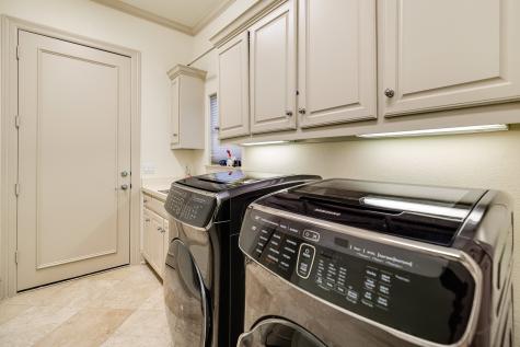 18729 Wainsborough Lane Dallas TX 75287
